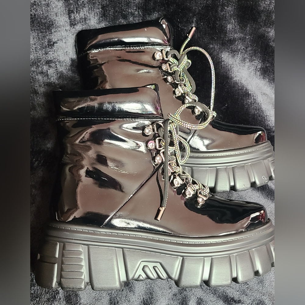 Azalea Wang Black Patent Leather Platform Boots Size 8.5